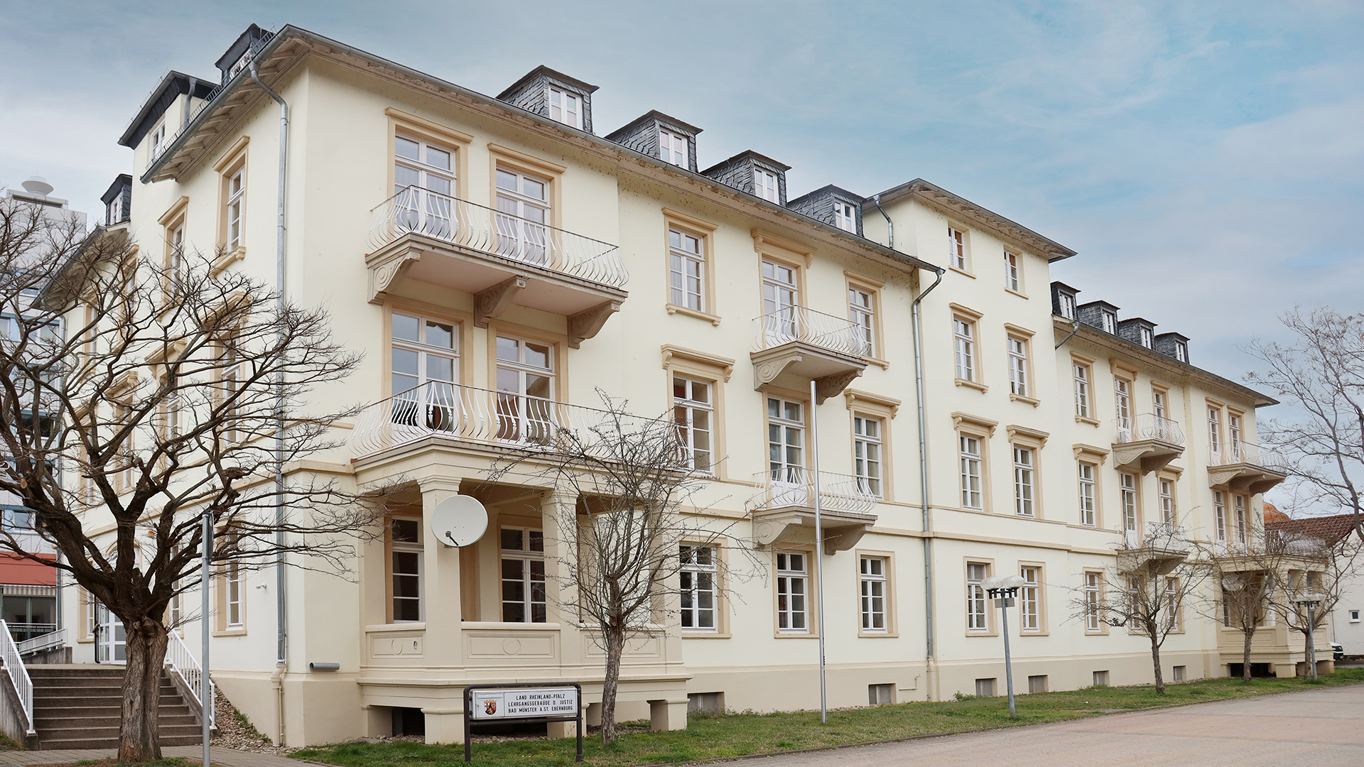 Außenaufnahme des Aus- und Fortbildungsgebäudes in Bad Münster