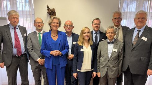Staatssekretärin Anja Schraut eröffnet fünften rheinland-pfälzischen Insolvenzrechtstag in Mainz Staatssekretärin Anja Schraut eröffnet fünften rheinland-pfälzischen Insolvenzrechtstag in Mainz