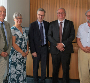 Gruppenfoto von Martin Wildschütz, Ulrike Borsdorf, Dr. Matthias Frey, Michael Fleck und Peter Pierrot