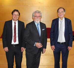 Gruppenfoto von Martin Graßhoff, Justizminister Herbert Mertin und Dr. Udo Gehring